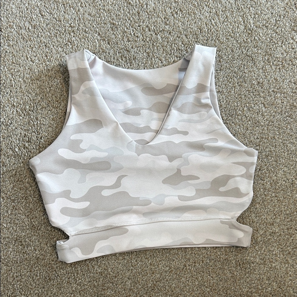 Venor Camouflage V-Neck Crop Top